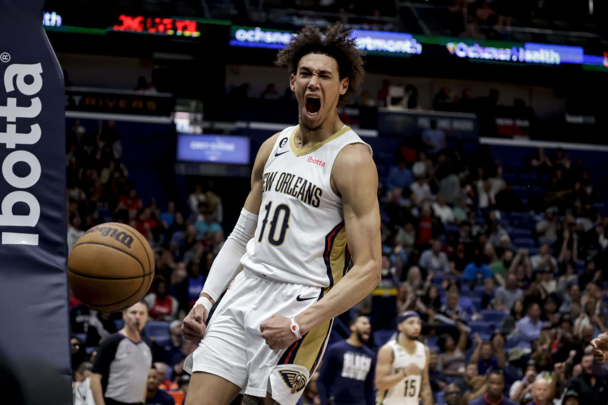 New Orleans Saints and New Orleans Pelicans to power fan