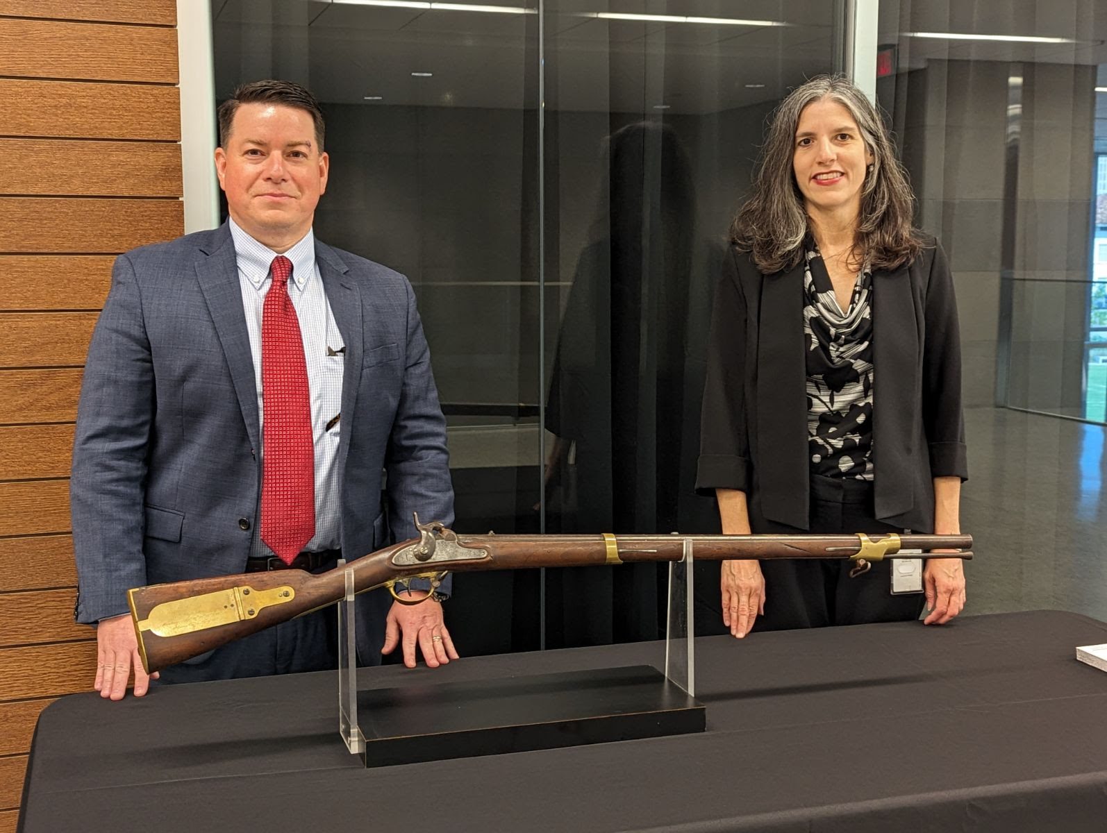 Stolen mid-19th century rifle returned to Mississippi Department of Archives and History